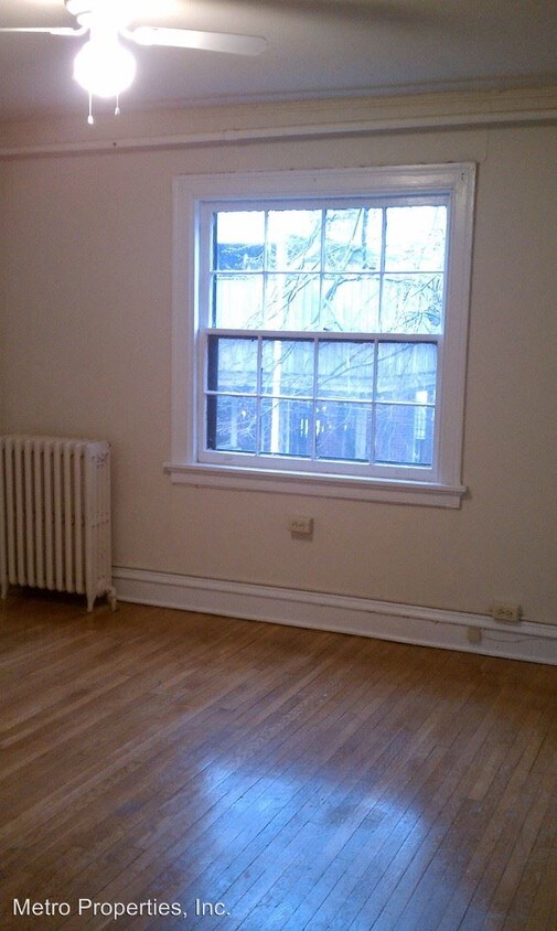 Building Photo - 217 Tilden St
