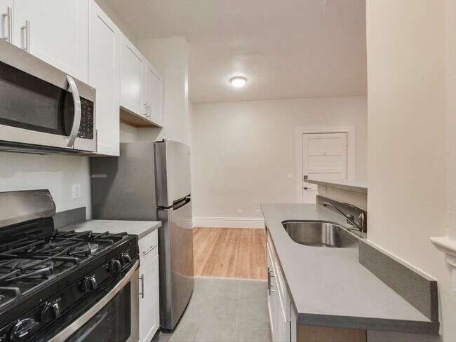 Foto del edificio - Recently Renovated Polk Gulch 1BR!