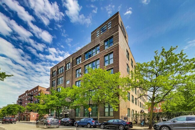 Building Photo - 1327 W Washington Blvd