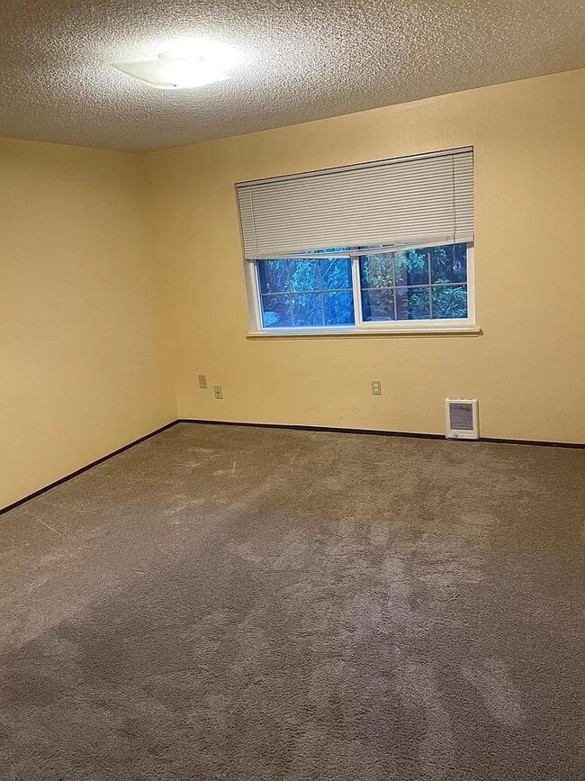 3425 S 176th St Unit 132, Seatac, WA 98188 Condo for Rent in Seatac, WA