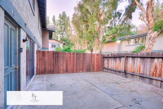 Foto del edificio - Cozy and Convenient 2-Bedroom, 1-Bath Home in Riverside