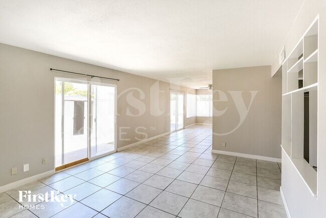 Foto del edificio - 3101 W Clinton St