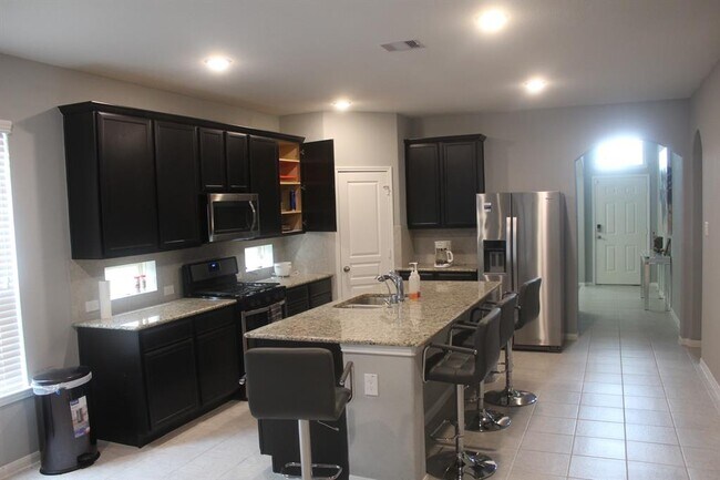 Foto del edificio - 3714 Logandale Ridge Ln