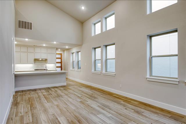 Foto del edificio - 8222 Hastings Dr