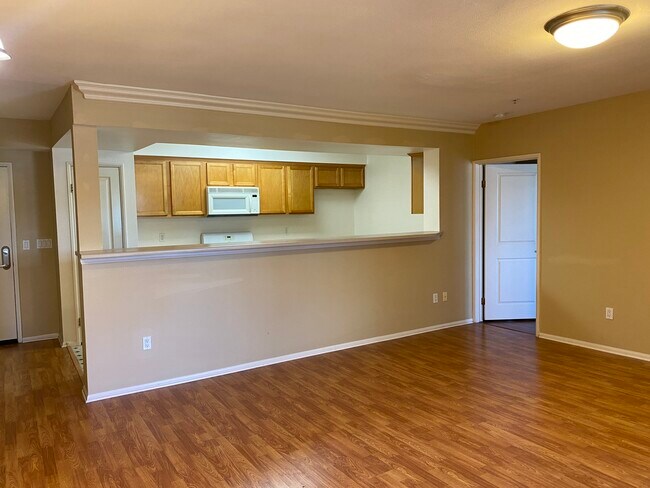 Kitchen - 13426 Vanowen St