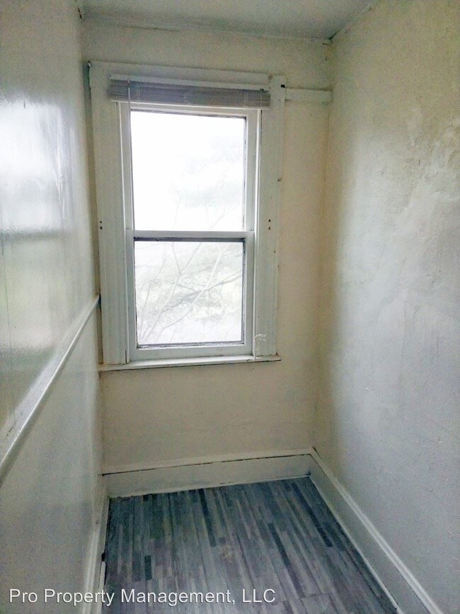 Building Photo - 256 Plank Rd