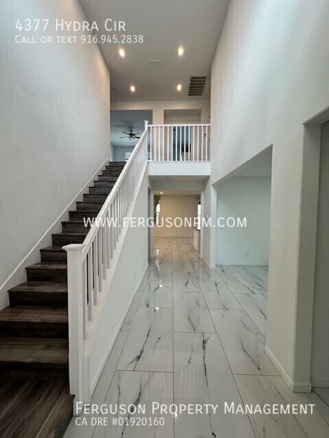 Foto del edificio - 4377 Hydra Cir