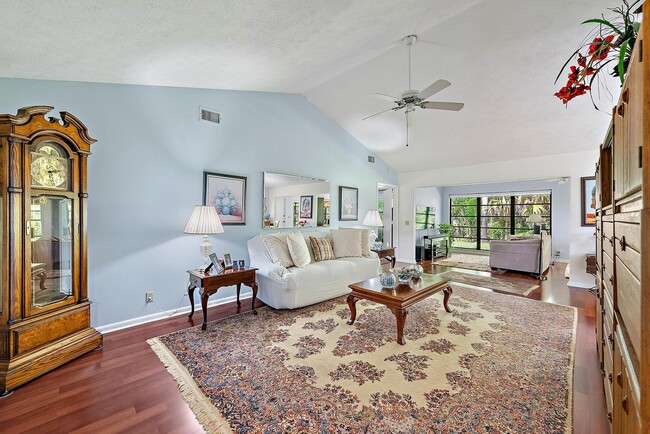 Foto del edificio - 13182 SE Crooked Stick Ln