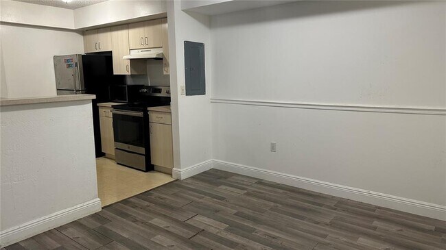 Foto del edificio - 620 SW 111th Ave
