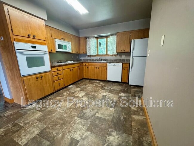 Building Photo - 1716 Porter Ave
