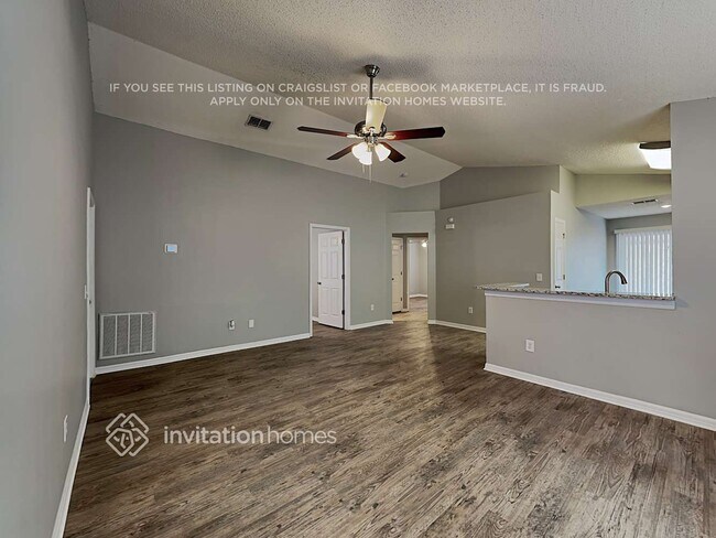 Foto del edificio - 1358 Dew Bloom Rd