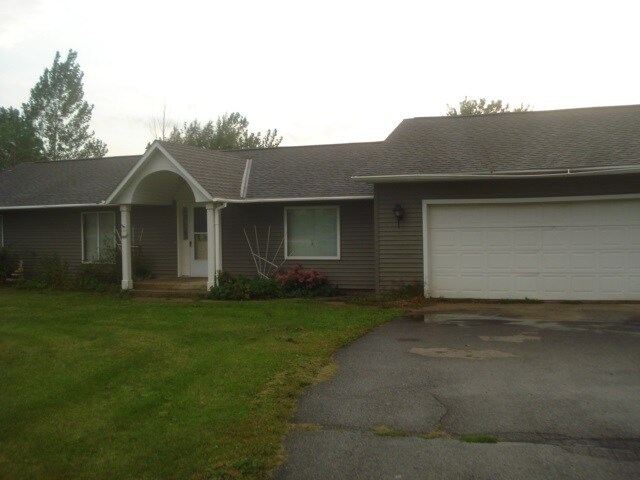 Foto del edificio - 22968 160th St NE