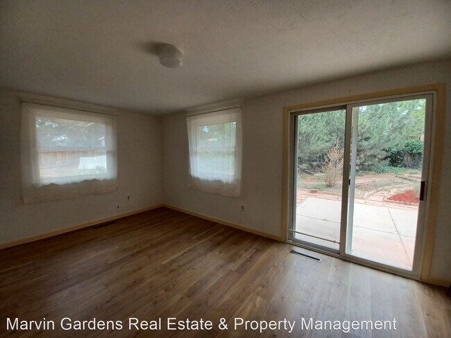 Building Photo - 2 br, 1 bath House - 620 Independence Dr.