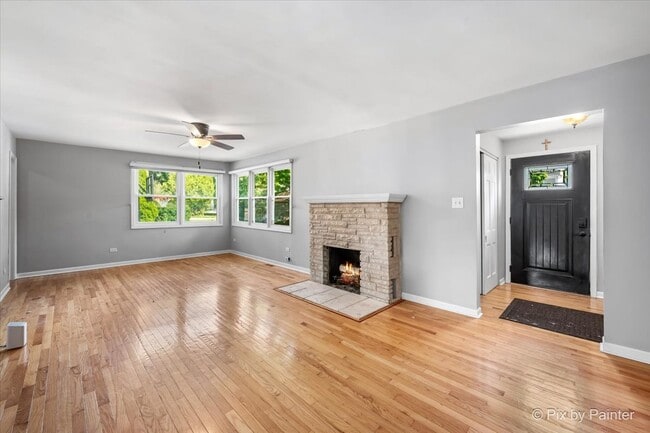 Building Photo - 120 W Hillside Ave
