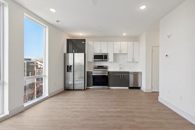 Foto del edificio - 1221 E Fletcher St
