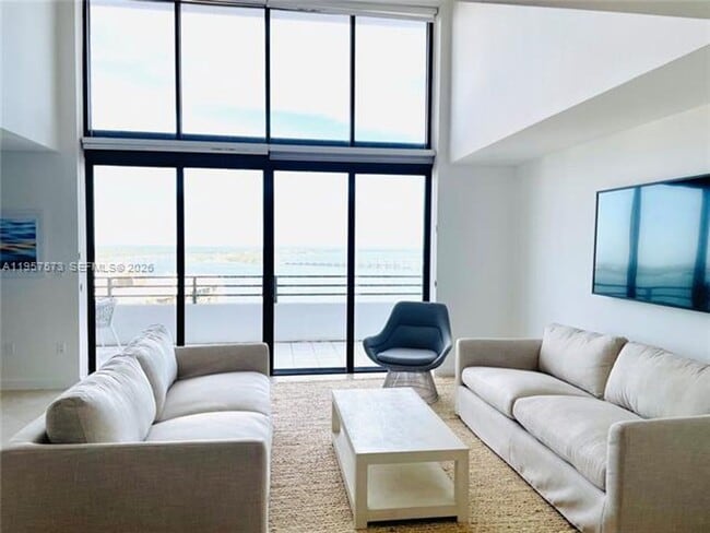 Building Photo - 151 SE 15th Rd