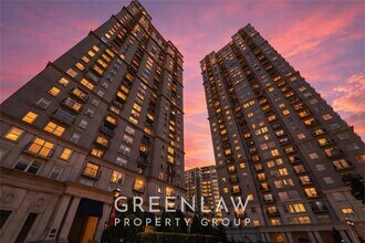 Building Photo - 195 14th St NE