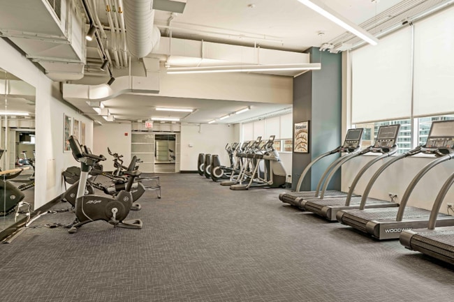 Building Photo - 731 S Clark St