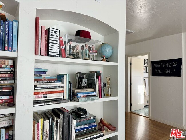 Foto del edificio - 1405 Hillcrest Ave