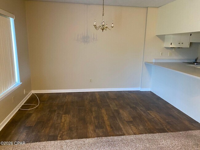 Foto del edificio - 521 E 5th Ct