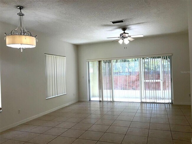 Foto del edificio - 13269 Daniels Landing Cir
