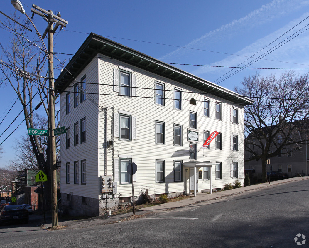 Building Photo - 18 Poplar St