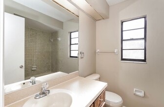 Building Photo - 1711 Dove Field Pl