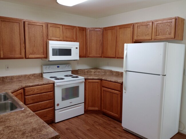 Building Photo - 1720-1722-1722 Juniper Dr