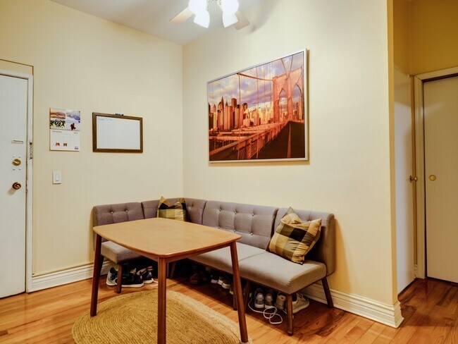 Foto del edificio - 264 9th St