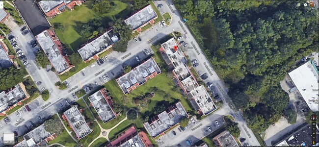 Building Photo - 6616 La Mirada Dr E