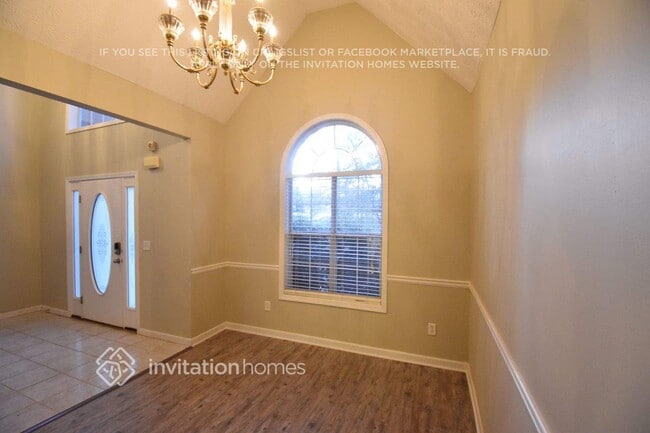 Foto del edificio - 156 Wyckliffe Dr