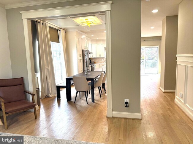 Building Photo - 21201 Sundial Ct