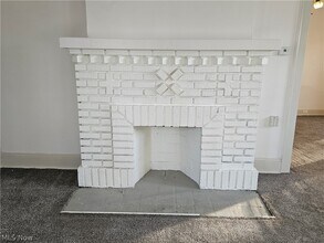 Building Photo - 3430 Beechwood Ave