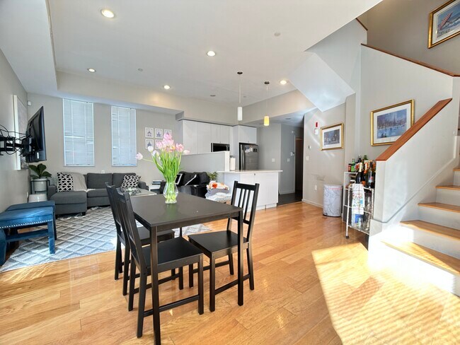 Foto del edificio - 18 Greylock Rd