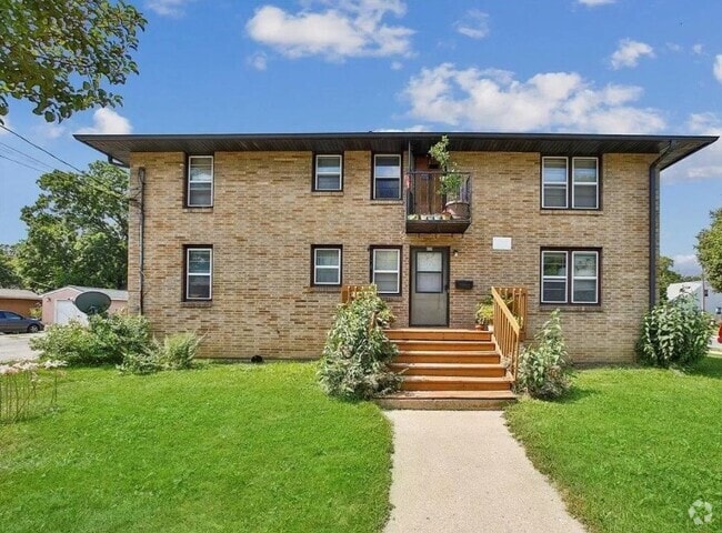 Building Photo - 432 Oak St