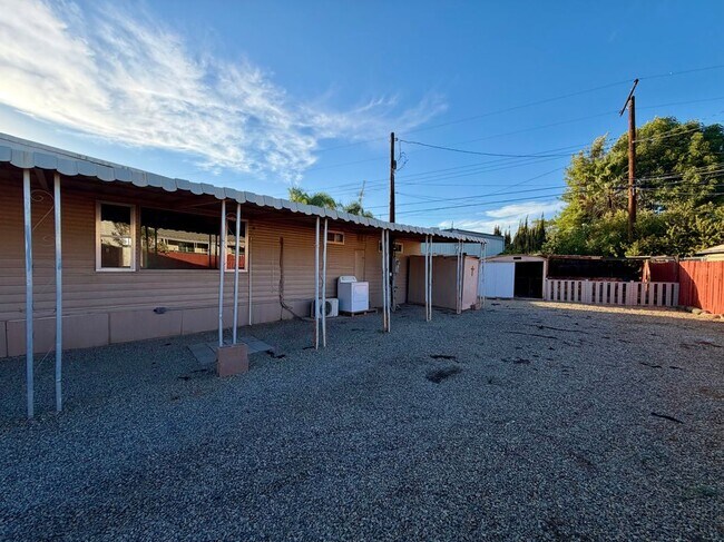 Foto del edificio - 31080 Fretwell Ave
