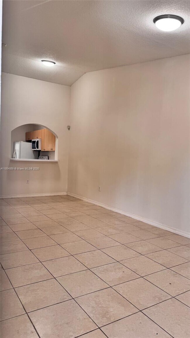 Foto del edificio - 2931 SE 13th Ave