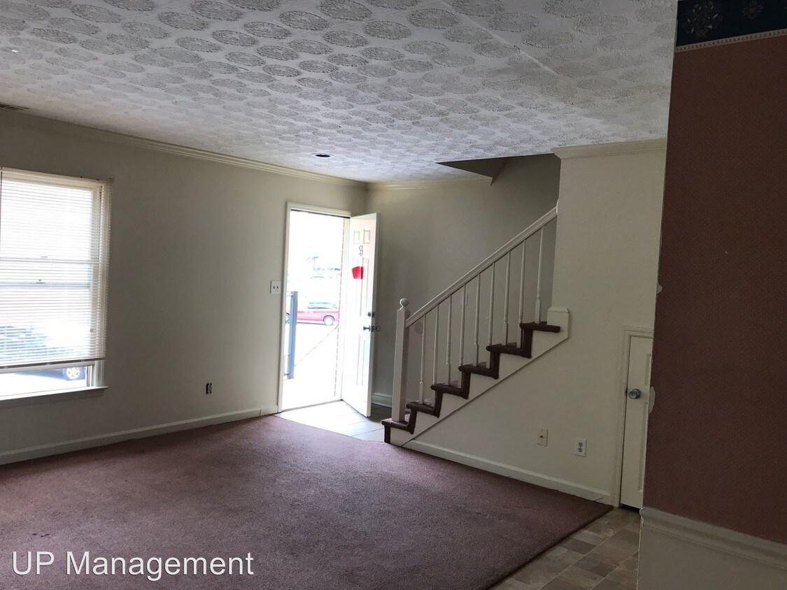 Foto principal - 1822 Chandler Rd