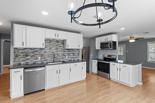 Foto del edificio - 112 Briarwood Ct