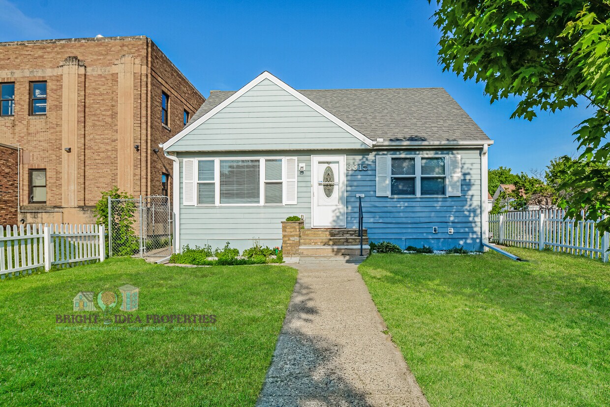 Building Photo - 3315 N James Ave