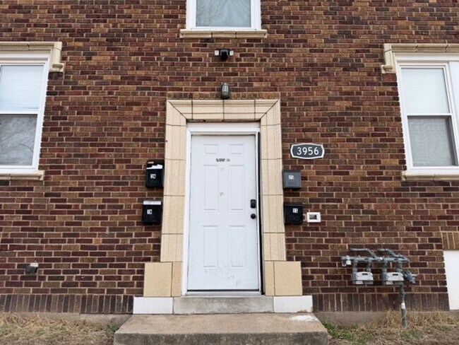 Foto del edificio - 3956 Pennsylvania Ave