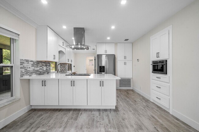 Building Photo - 6098 Winding Brooke Way