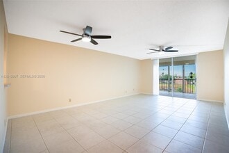 Building Photo - 260 NW 76th Ave