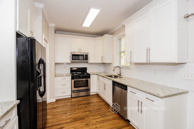 Building Photo - 3615 Southwick Dr NW