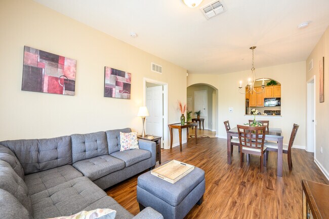 Building Photo - 4862 Cayview Ave