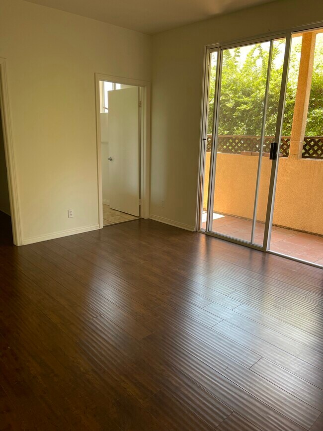 Foto del edificio - 753 Wilcox Ave