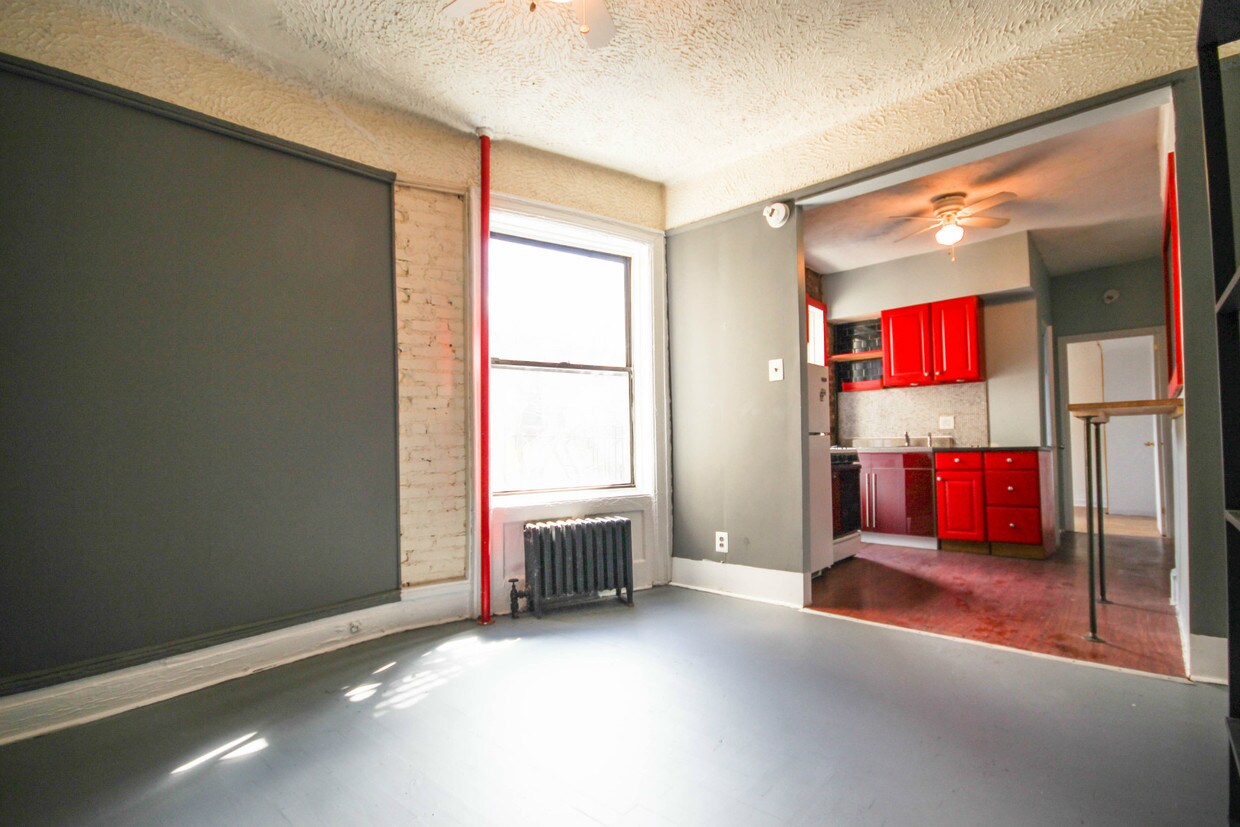 Foto principal - 118 S 3rd St