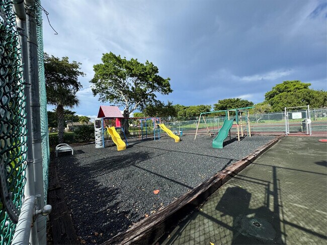 Building Photo - 5161 NW 11th Ln