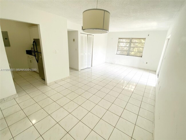 Foto del edificio - 1337 NW 1st St