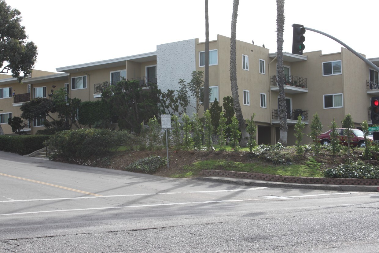 300 Palos Verdes Blvd Unit 26 Apartments In Redondo Beach Ca 1 Bedroom Bathroom 300 Palos Verdes Blvd Redondo Beach Ca 90277 815